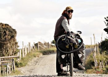 Bicicleta y musica :Première rencontre après la frontière