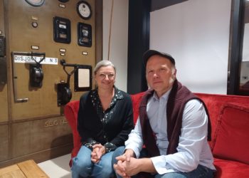 La conférencière Delphine Crubézy et le musicien Jean Lucas ont questionné, non sans humour, la place de l'enfant dans notre société à l'occasion d'une représentation intitulée “Modeste proposition”.